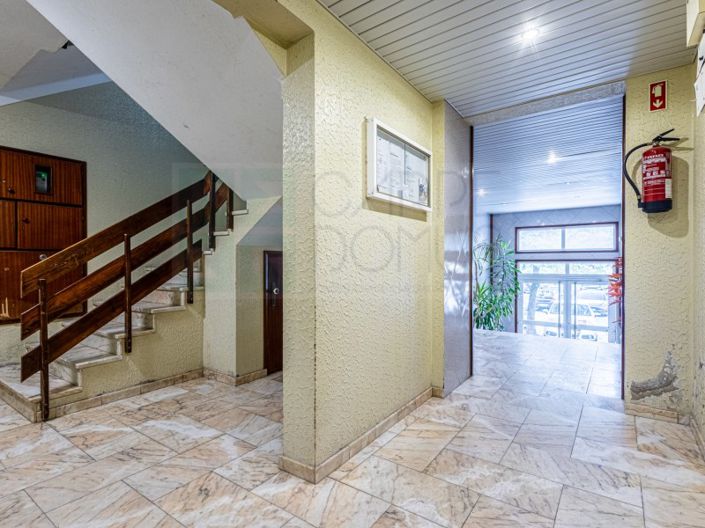 Image No.55-3 Bed Apartment for sale