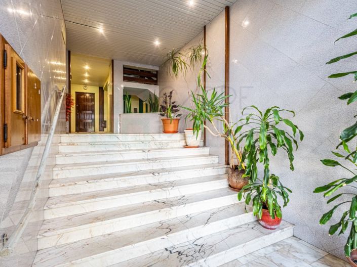 Image No.56-3 Bed Apartment for sale