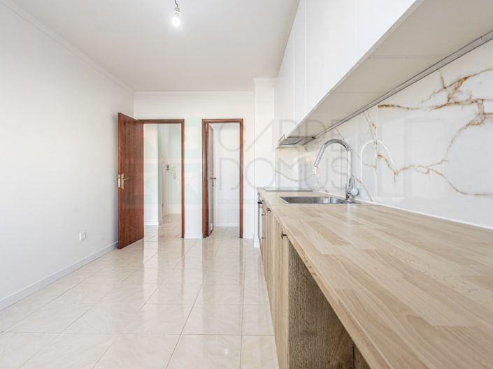 Image No.7-3 Bed Apartment for sale