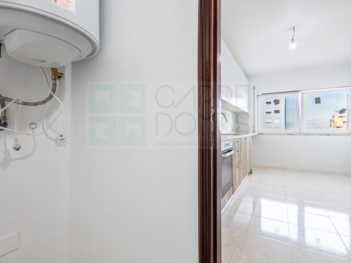 Image No.8-3 Bed Apartment for sale