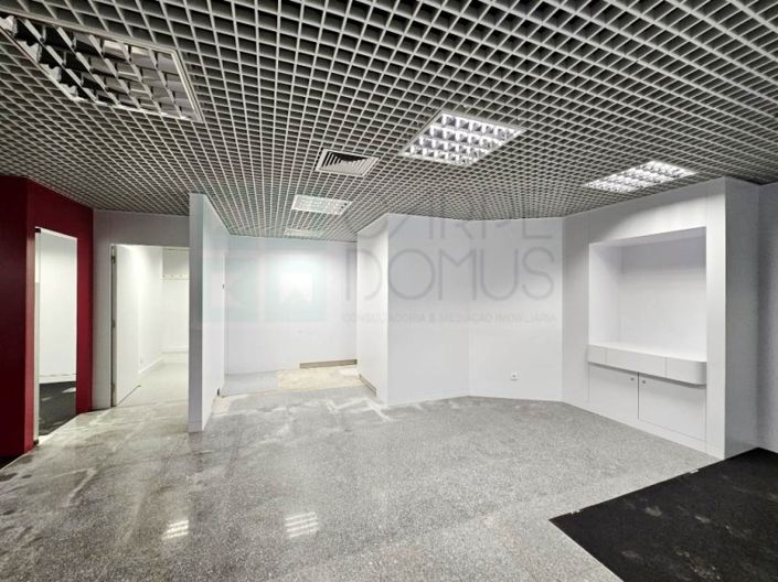 Image No.16-Commercial à vendre à Sintra