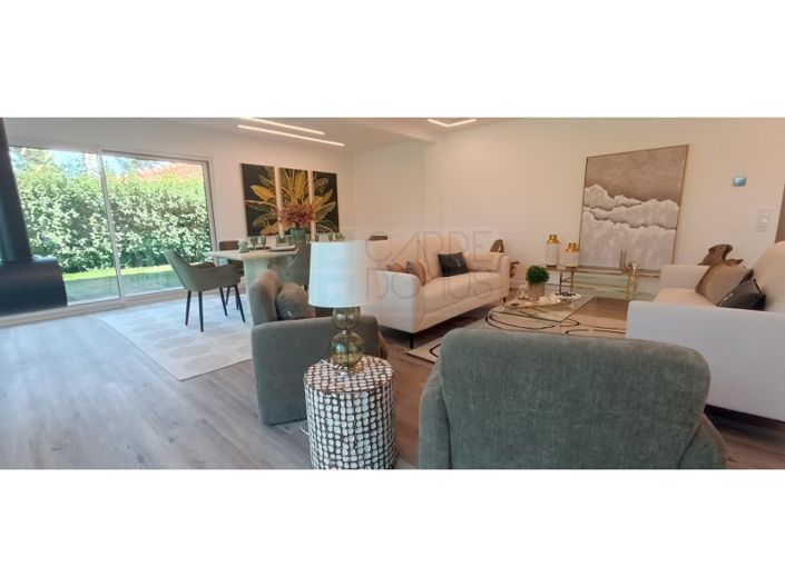 Image No.50-Maison de 4 chambres à vendre à Almada