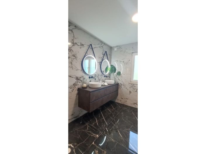 Image No.70-Maison de 4 chambres à vendre à Almada