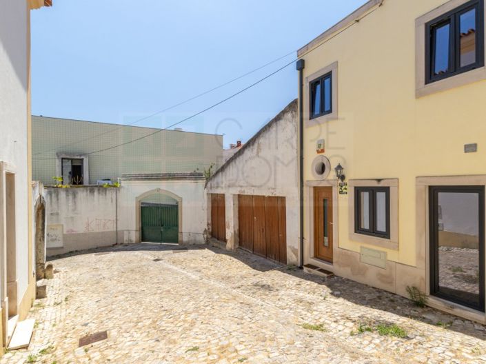 Image No.31-2 Bed House for sale