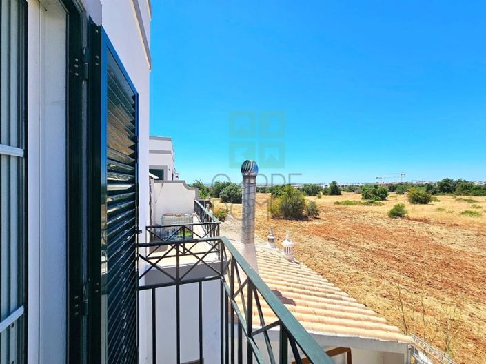 Image No.17-4 Bed House for sale