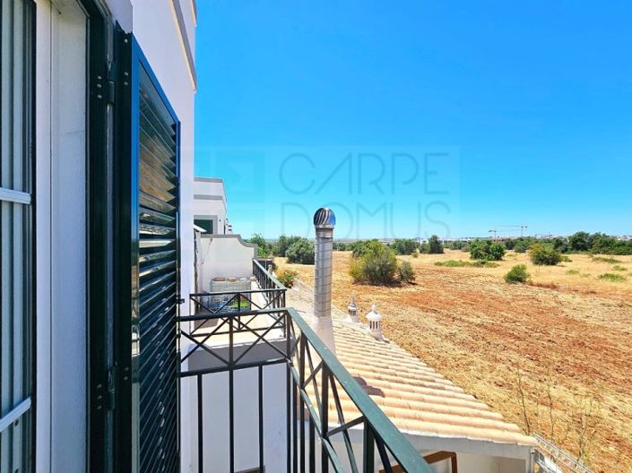 Image No.18-4 Bed House for sale