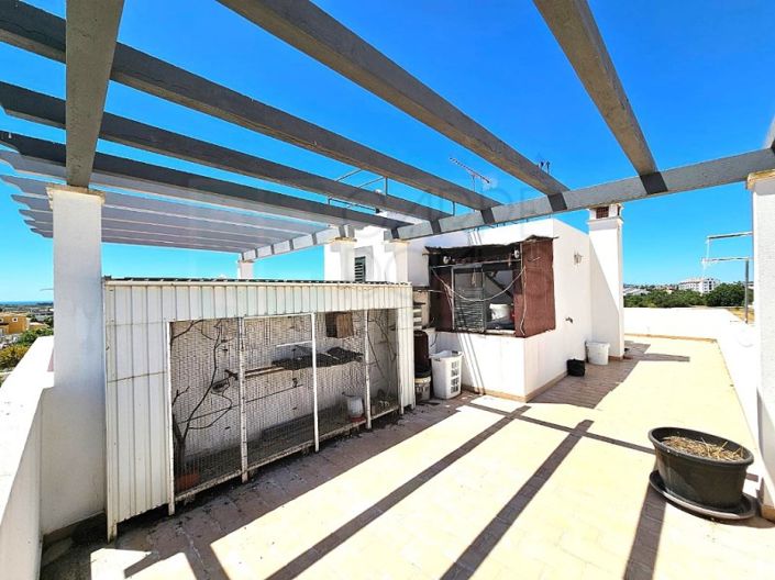 Image No.37-4 Bed House for sale