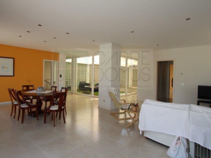 Image No.10-4 Bed House for sale