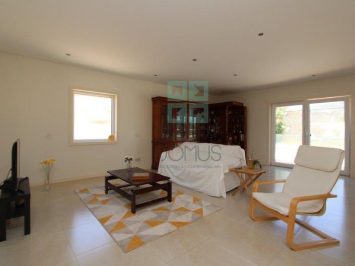 Image No.14-4 Bed House for sale