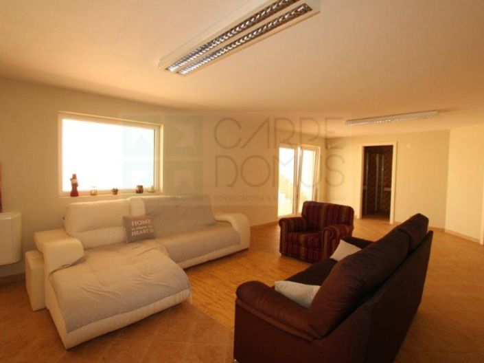 Image No.15-4 Bed House for sale