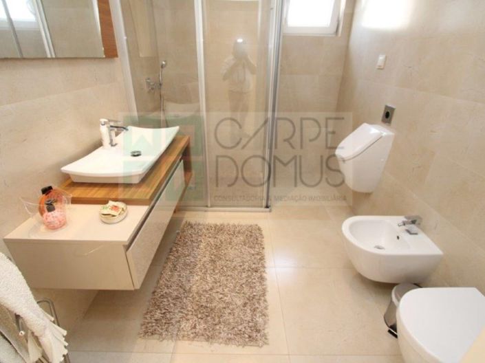 Image No.24-4 Bed House for sale