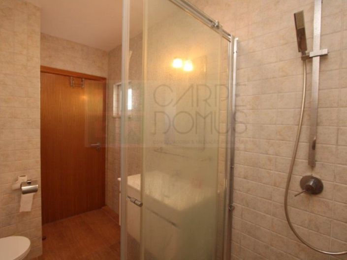 Image No.36-4 Bed House for sale