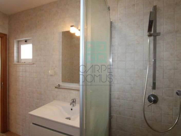 Image No.40-4 Bed House for sale