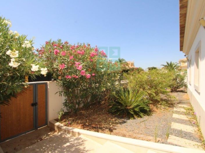 Image No.43-4 Bed House for sale