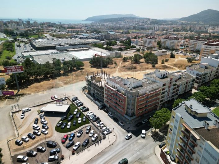 Image No.33-3 Bed Apartment for sale