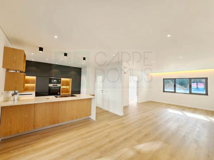 Image No.16-3 Bed House for sale