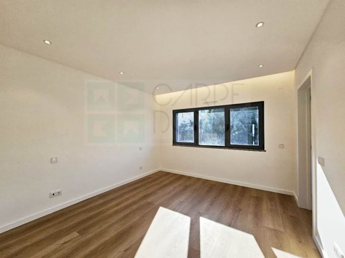 Image No.23-3 Bed House for sale