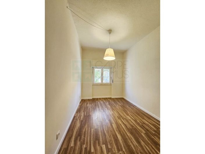 Image No.14-10 Bed Apartment for sale