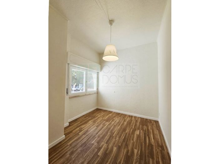 Image No.23-10 Bed Apartment for sale