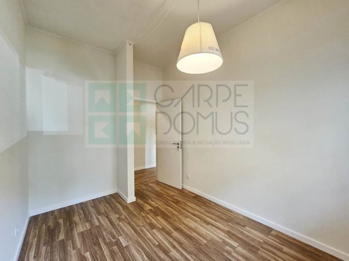 Image No.35-10 Bed Apartment for sale