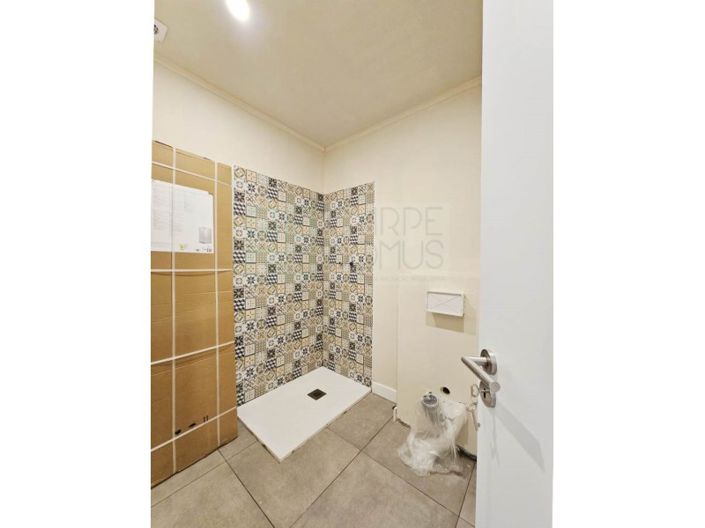 Image No.36-10 Bed Apartment for sale