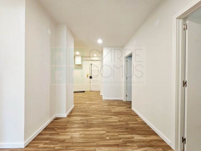 Image No.6-10 Bed Apartment for sale