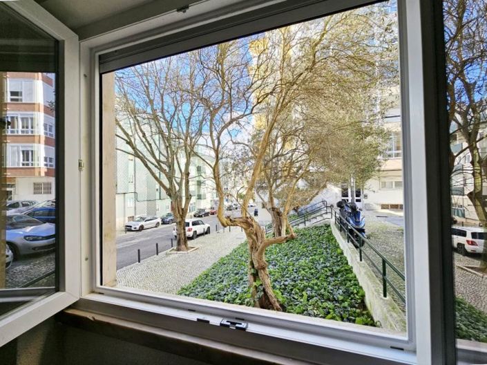 Image No.9-10 Bed Apartment for sale