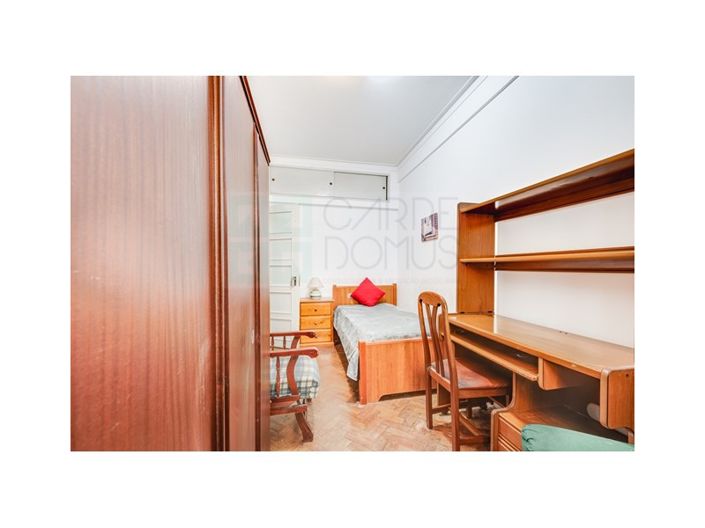 Image No.12-3 Bed Apartment for sale