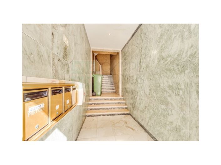 Image No.29-3 Bed Apartment for sale