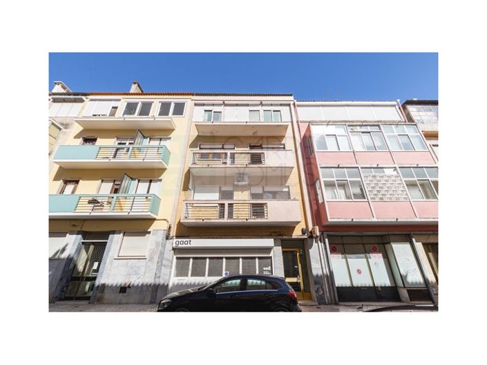 Image No.30-3 Bed Apartment for sale