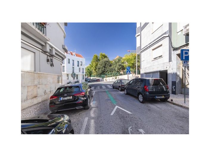 Image No.32-3 Bed Apartment for sale