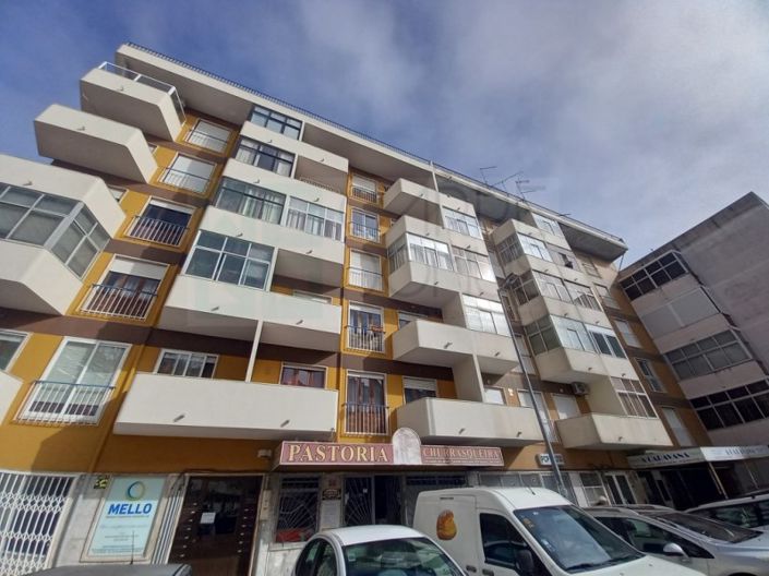 Image No.1-2 Bed Apartment for sale