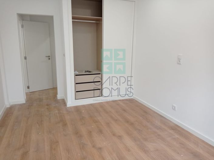 Image No.20-3 Bed Apartment for sale