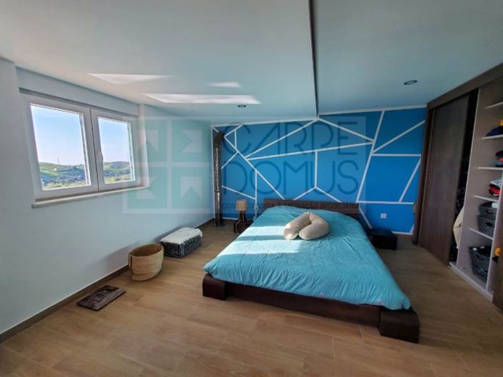 Image No.9-4 Bed House for sale