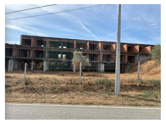 Image No.11-Ferme de 40 chambres à vendre à Mogadouro