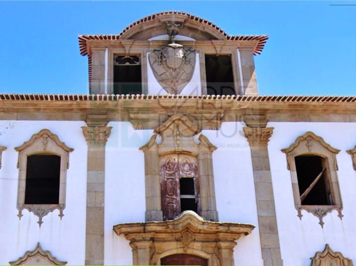 Image No.3-40 Bed Property for sale