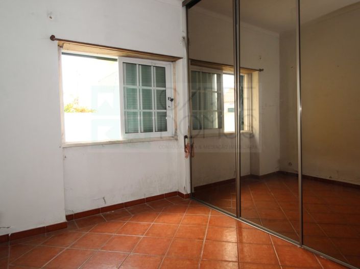 Image No.10-3 Bed House for sale