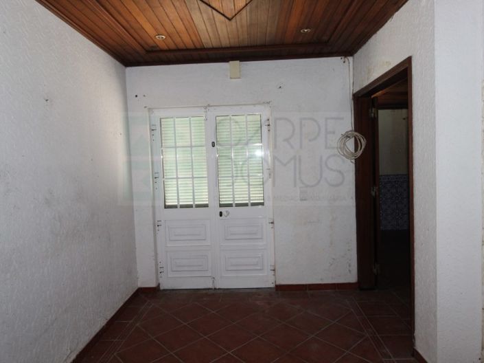 Image No.15-3 Bed House for sale