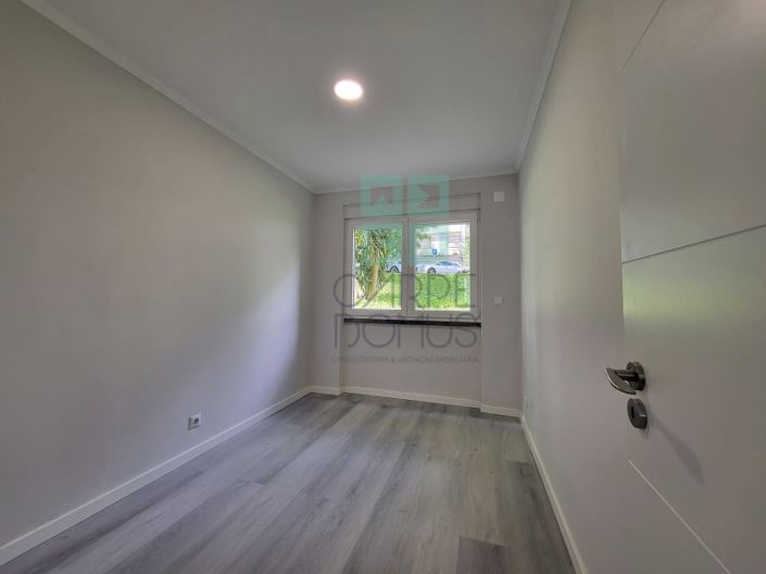 Image No.19-2 Bed Apartment for sale