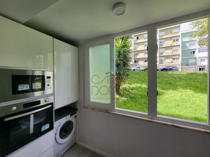 Image No.21-2 Bed Apartment for sale