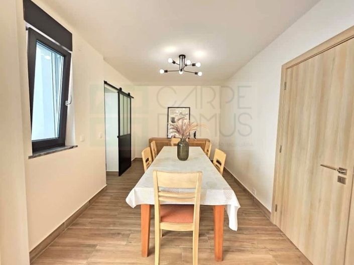 Image No.21-4 Bed House for sale