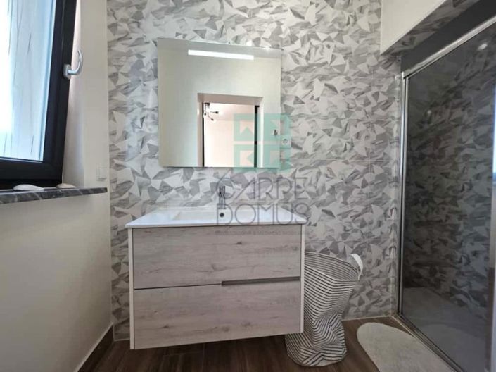 Image No.22-4 Bed House for sale
