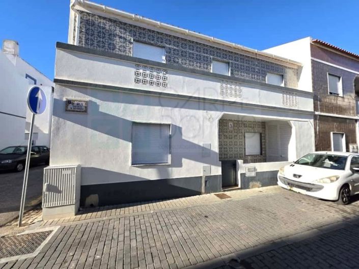 Image No.43-4 Bed House for sale