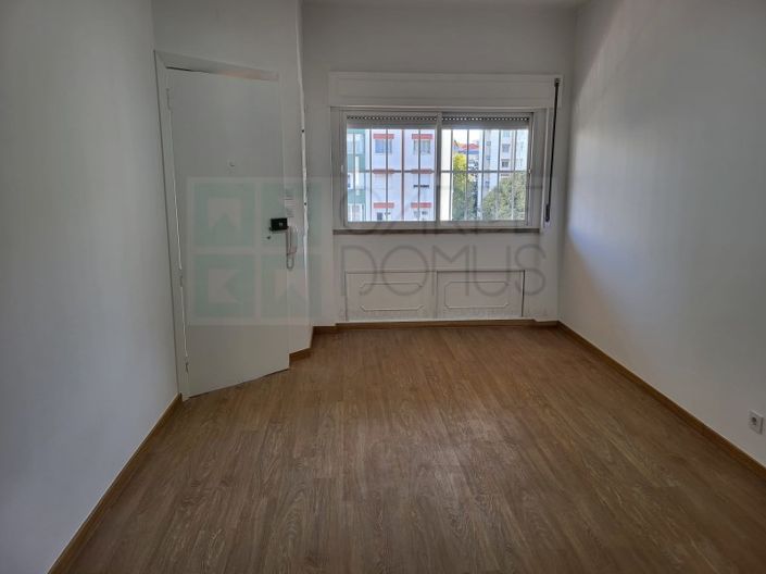 Image No.17-1 Bed Apartment for sale