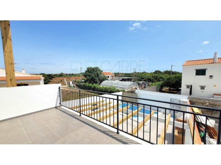 Image No.2-3 Bed House for sale