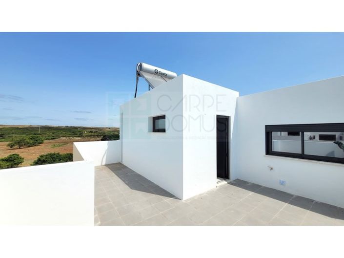 Image No.27-3 Bed House for sale