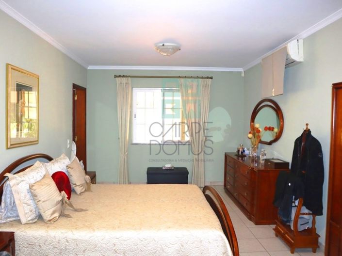 Image No.21-4 Bed House for sale