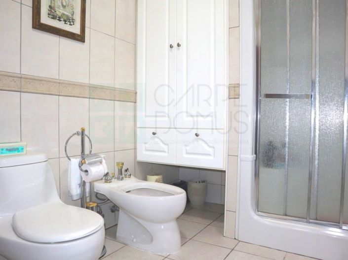 Image No.24-4 Bed Farmhouse for sale