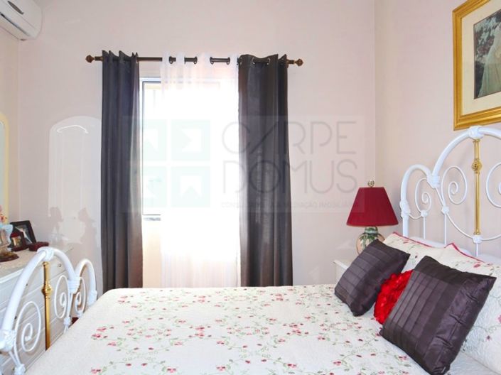 Image No.28-4 Bed Farmhouse for sale