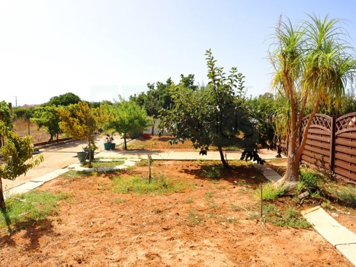 Image No.47-4 Bed Farmhouse for sale